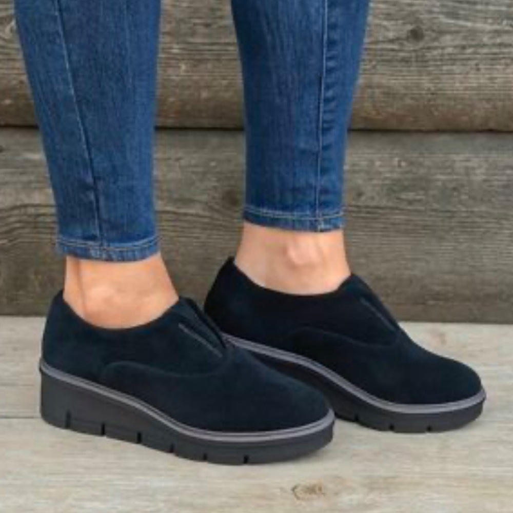 Clarks Women's Collection Airabell Slip Loafers‎